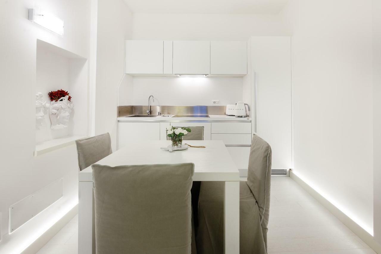 White Stylish Apartments Vico Equense Εξωτερικό φωτογραφία